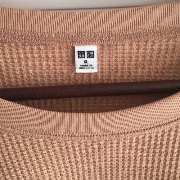 Uniqlo Waffle Oversized Crew Neck Long Sleeve - Picture 2 of 5